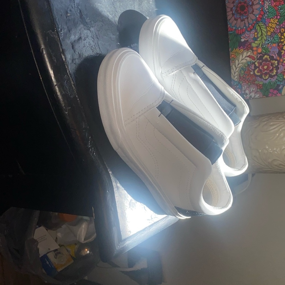 Woman’s size 6 vans